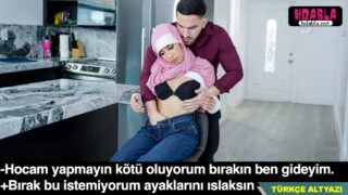 Evine gelen türbanlı öğrencisinden faydalanan piç öğretmen