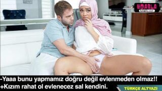 Ders çalışmaya gittiği Türbanlı okul arkadaşına hallenen piç